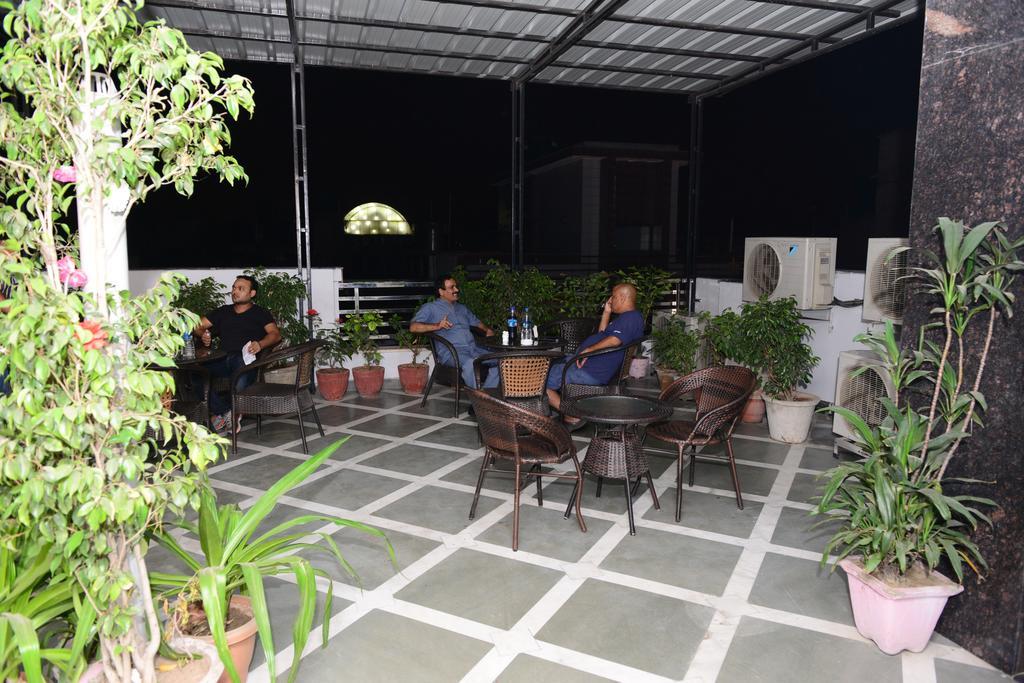 Hotel Cabana @ Pahar Ganj Nova Deli Exterior foto